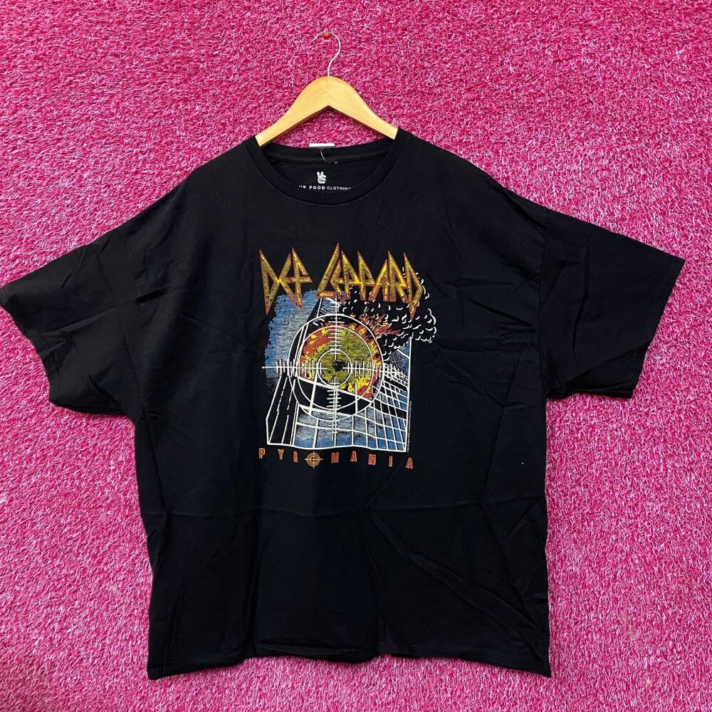 Def Leppard Pyromania Album Cover T-Shirt 2XL